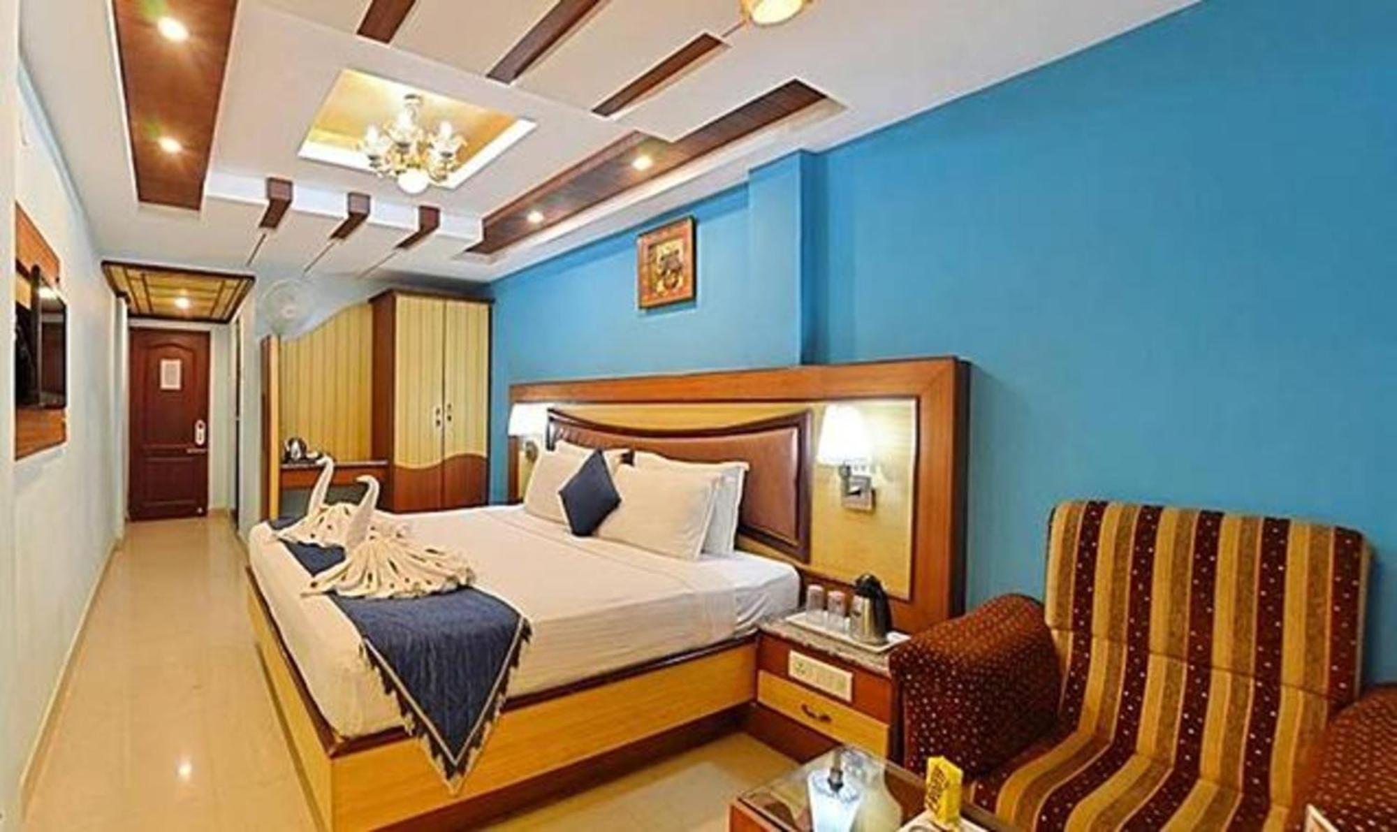 Ponmariresidency Hotel Ooty Ngoại thất bức ảnh