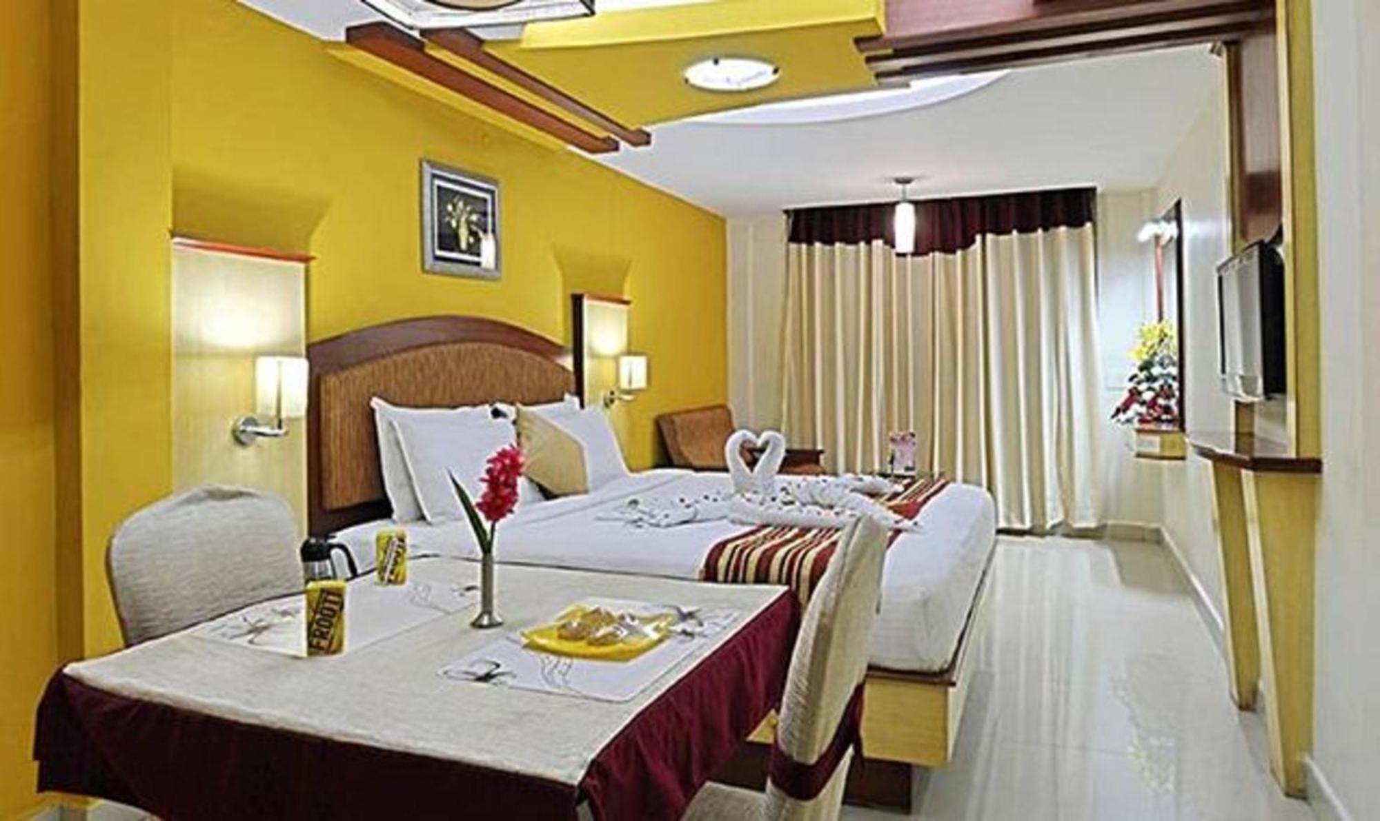 Ponmariresidency Hotel Ooty Ngoại thất bức ảnh