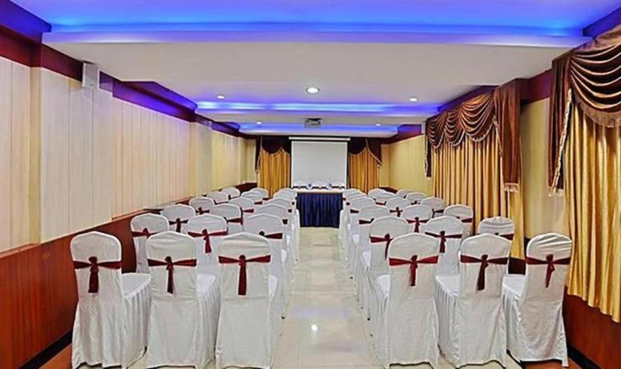 Ponmariresidency Hotel Ooty Ngoại thất bức ảnh