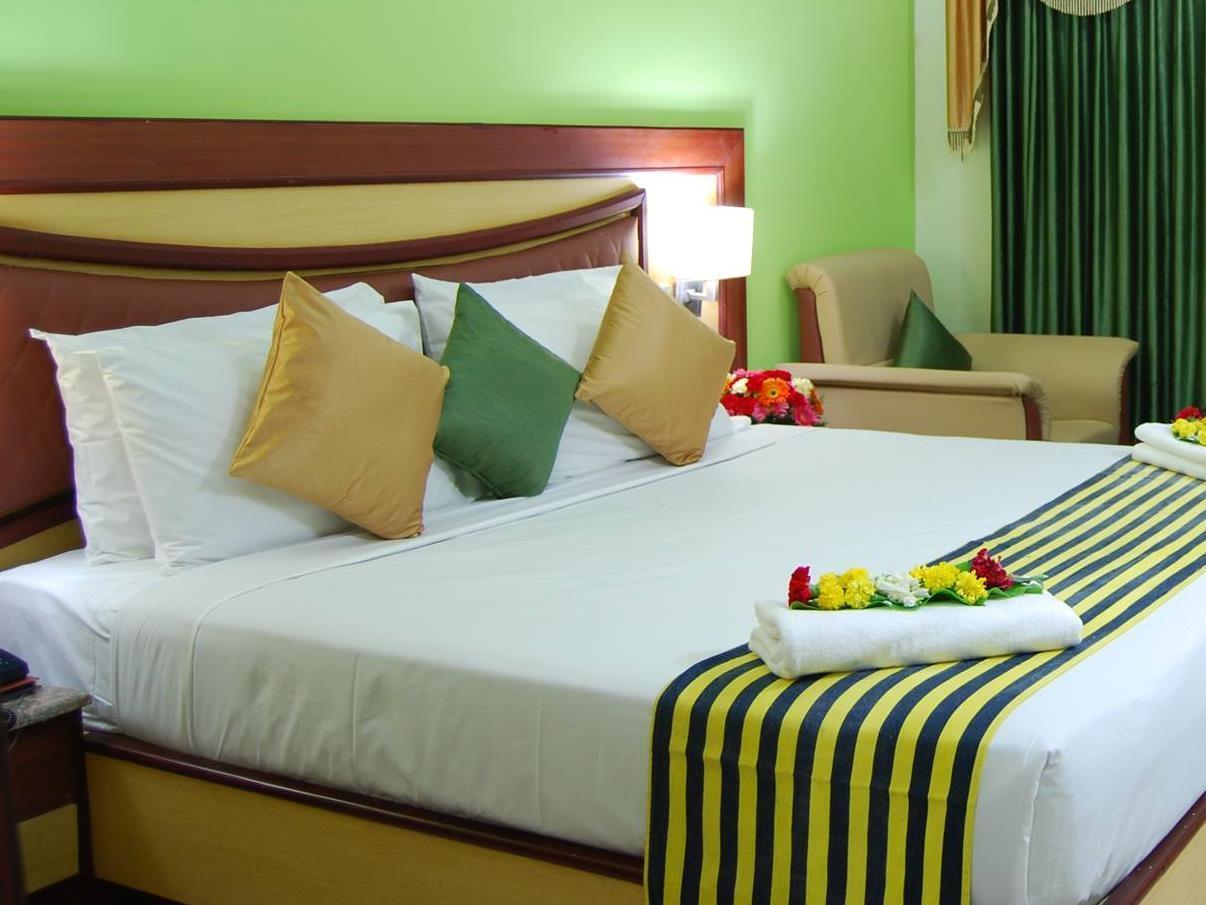 Ponmariresidency Hotel Ooty Ngoại thất bức ảnh