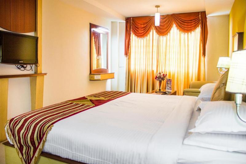 Ponmariresidency Hotel Ooty Ngoại thất bức ảnh