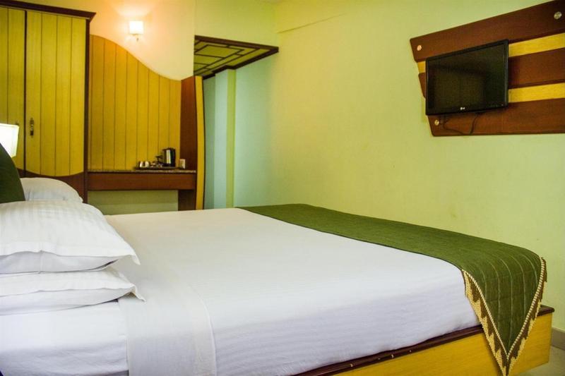 Ponmariresidency Hotel Ooty Ngoại thất bức ảnh