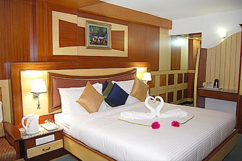 Ponmariresidency Hotel Ooty Ngoại thất bức ảnh