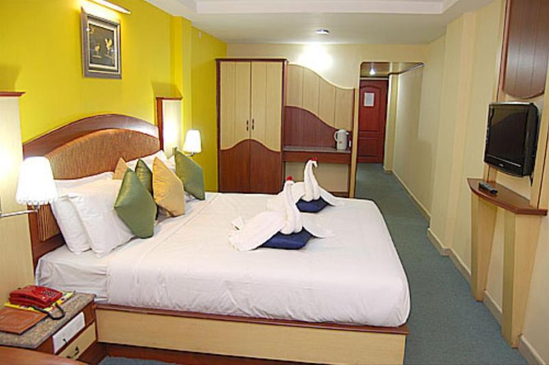 Ponmariresidency Hotel Ooty Ngoại thất bức ảnh